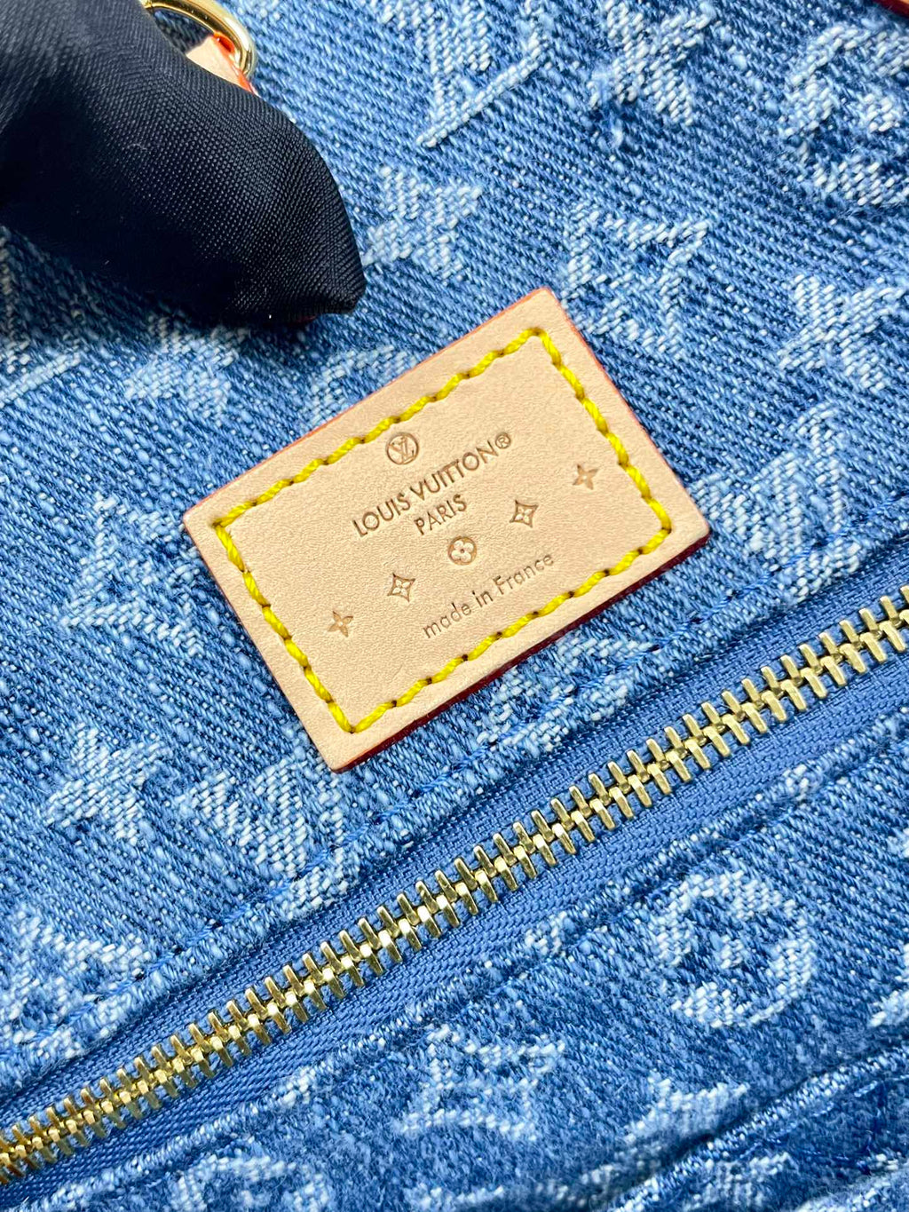 ONTHEGO 35 IN BLAUEM MONOGRAMM-DENIM