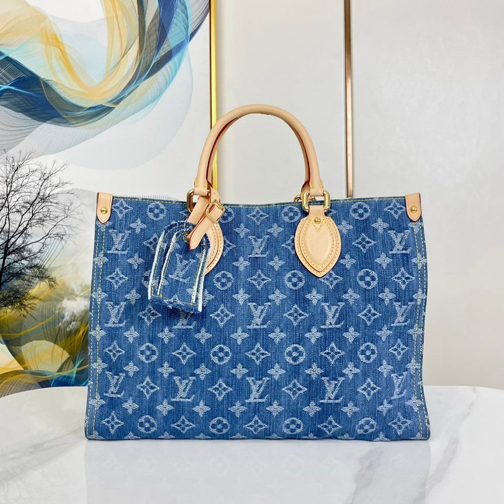ONTHEGO 35 IN BLAUEM MONOGRAMM-DENIM