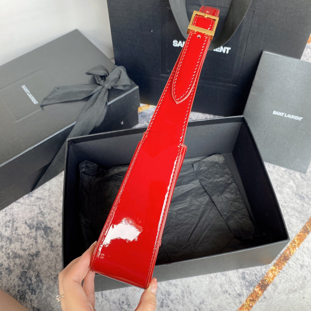 LE 5 À 7 TASCHE 24 IN ROTEM GLÄNZENDES KALBSLEDER GOLDENE HARDWAREN