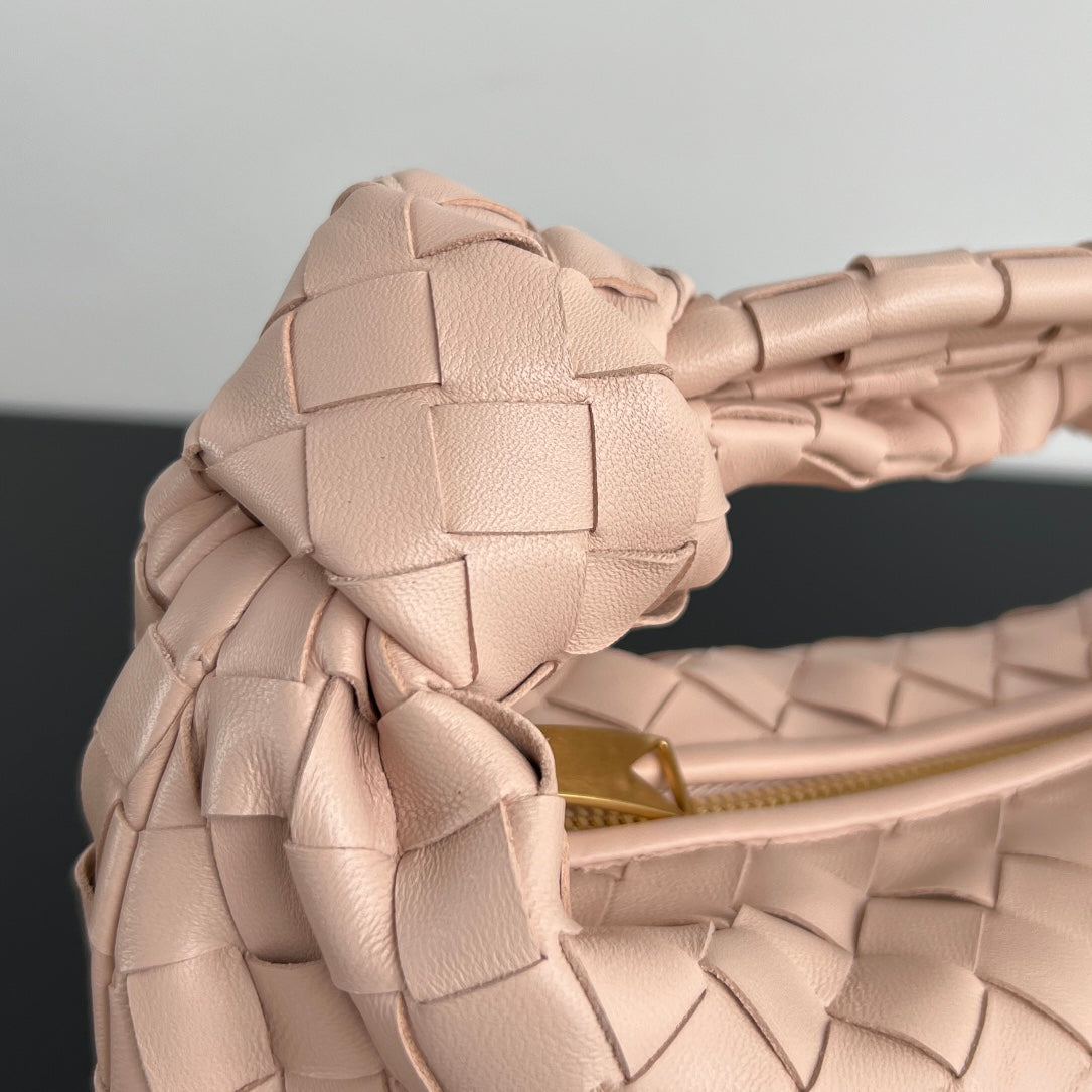 MINI JODIE 28CM IN HELLROSA LAMMLEDER