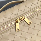 BANG BANG 22 VANITY CASE IN BEIGE CREAM CALFSKIN