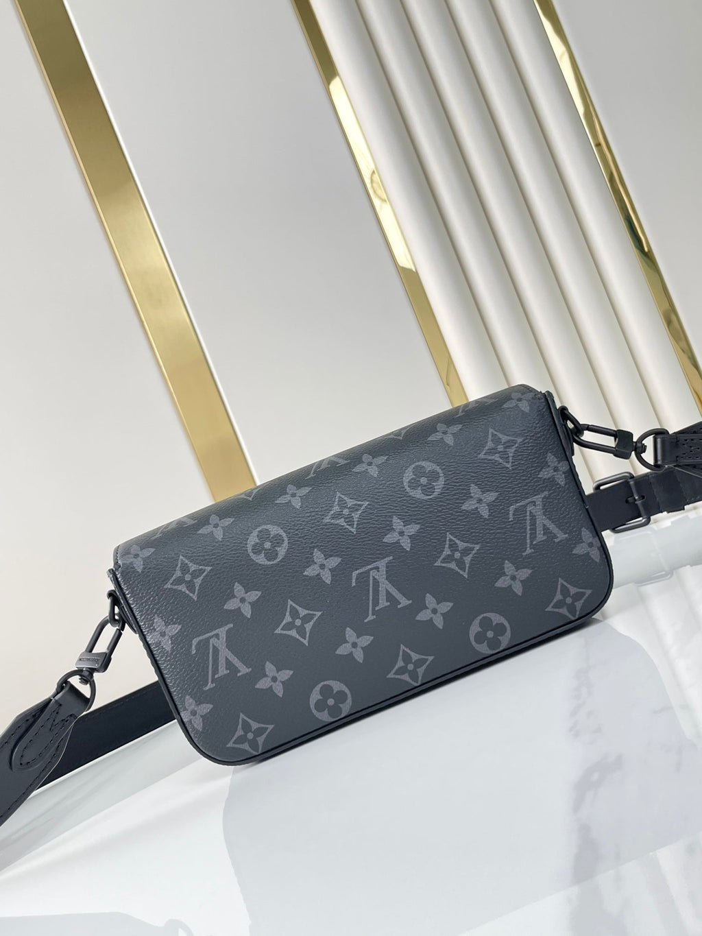 MONTSOURIS TRAGBARES GELDBÖRSE 22 IN GUN METAL MONOGRAM ECLIPSE CANVAS