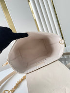 BACKUP-RUCKSACK 22 ZOLL CREME MONOGRAMM EMPREINTE LEDER