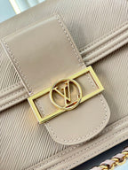 DAUPHINE MM 25 IN MITTELBRAUNES EPI-GENARBINETTES KALBSLEDER GOLDENE BESCHLÄGE