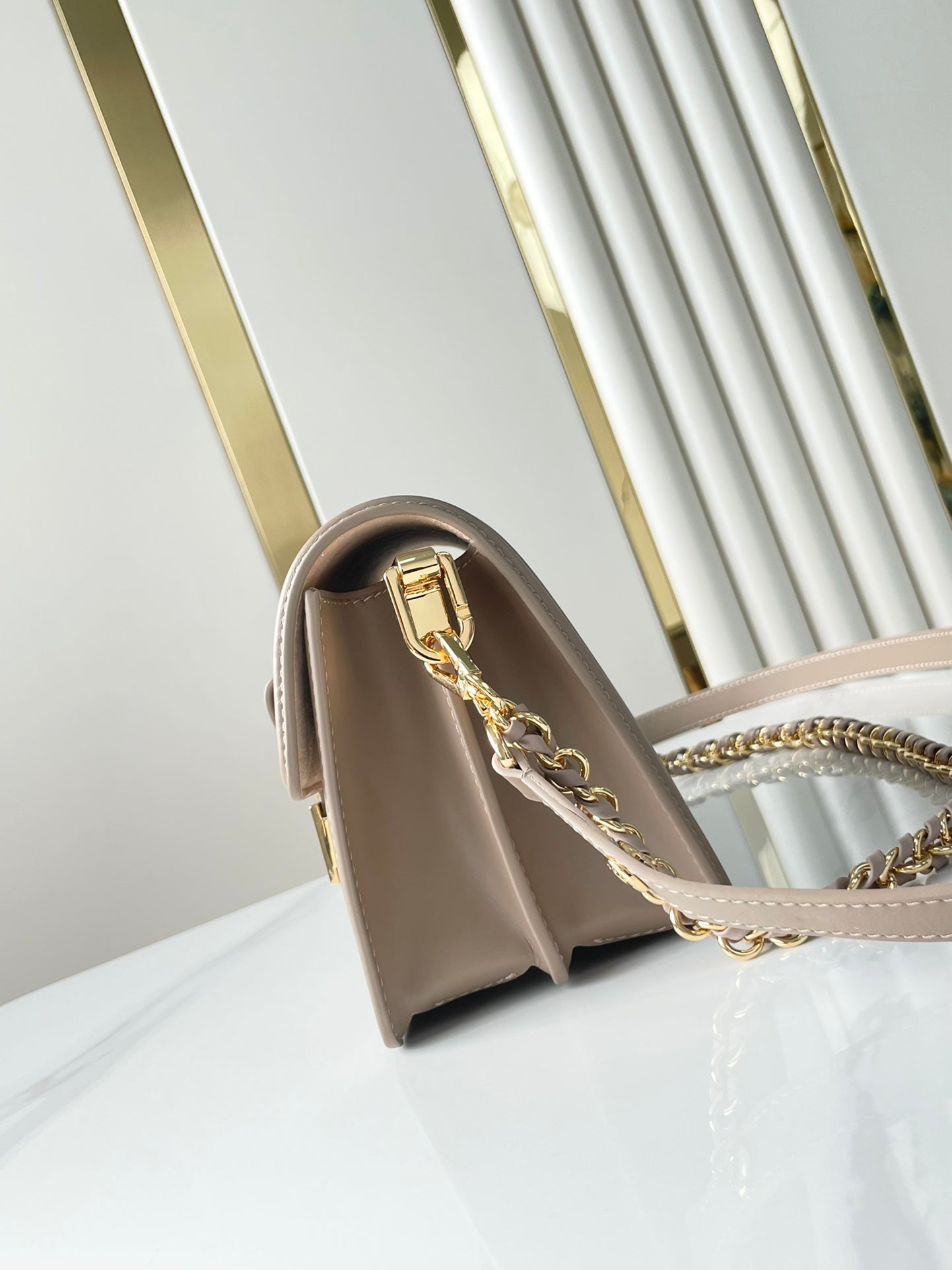 DAUPHINE MINI 20 IN MEDIUM BROWN EPI GRAINED CALFSKIN GOLD HARDWARE