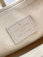 LOW KEY SHOULDER BAG 26 IN QUARTZ GRAINED CALFSKIN GOLD BUCKLE