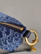 DIORSTAR 28 HOBO-TASCHE MIT KETTE, BLAUER DENIM, OBLIQUE-JACQUARD