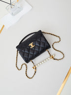 PEARL ATTACHED FLAP BAG 19 IN BLACK QUILTED LAMBSKIN GOLD HARDWARE