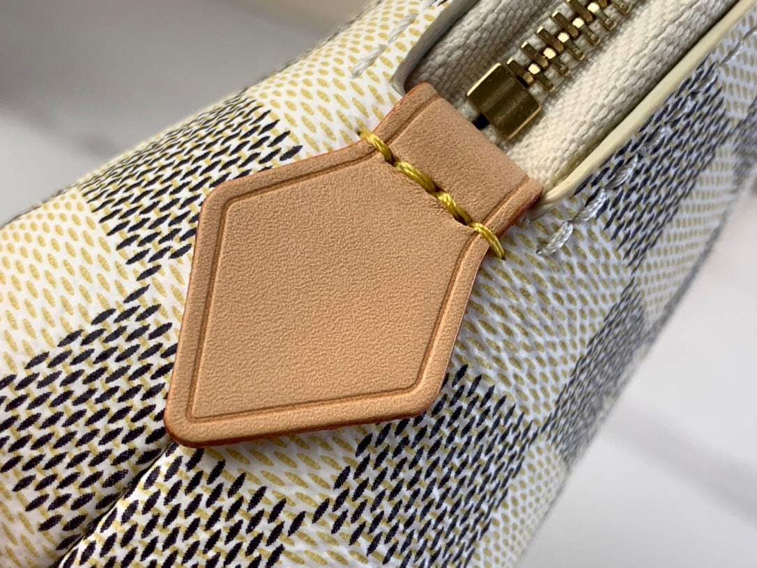 Kosmetiktasche 22 Zoll Weiß Grau Damier Azur Canvas