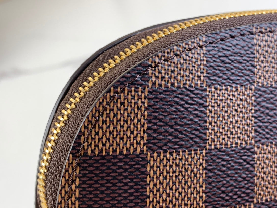 KOSMETIKTASCHE PM 19 AUS BRAUNEM DAMIER EBENE-CANVAS