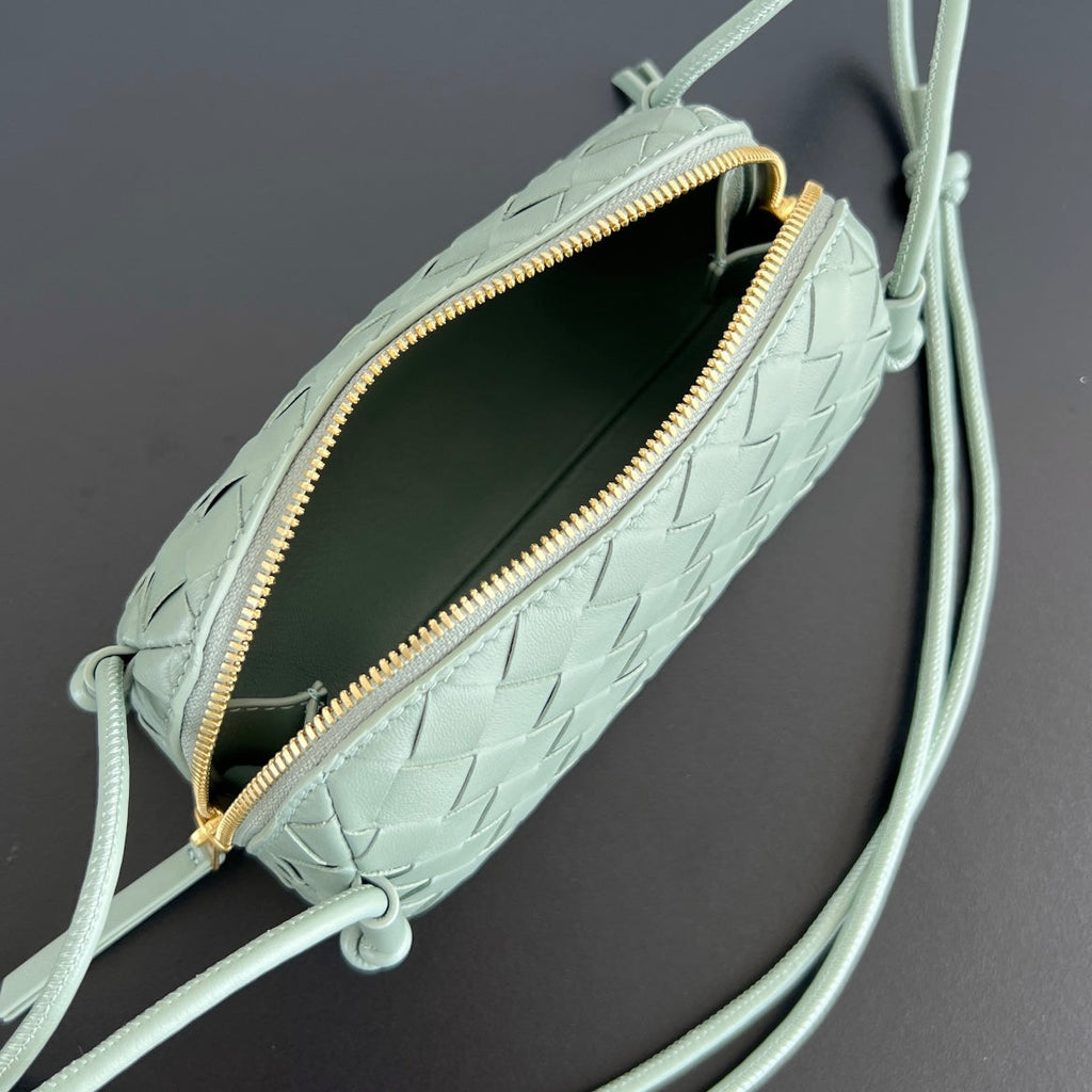 Konzerttasche 18 in opalfarbenem Lammleder