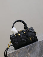 MINI GROOVE BAG 16 IN BLACK MACROCANNAGE CALFSKIN WITH GOLD HARDWARE