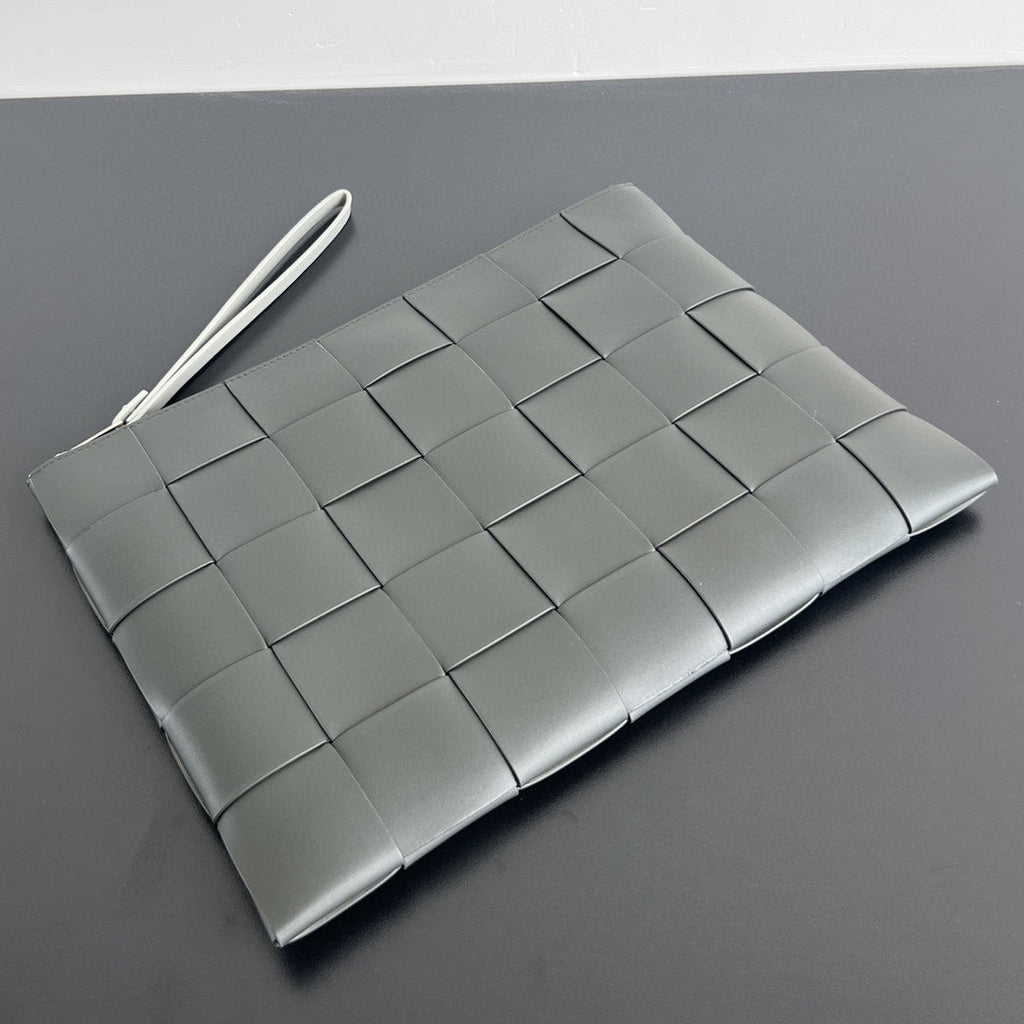 GROSSE KASSETTENTASCHE 35 IN CORDGRAUES KALBSLEDER