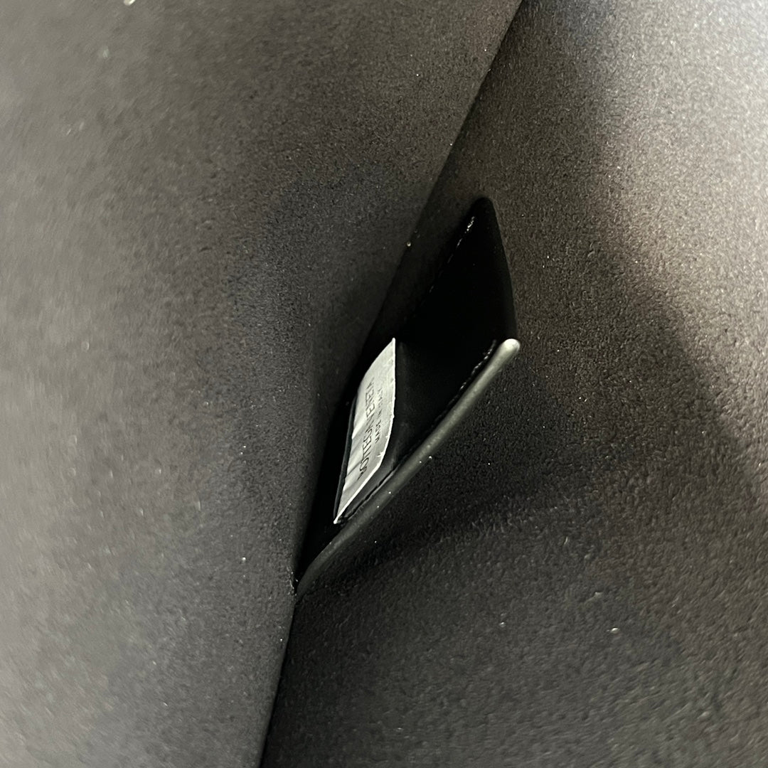 INTRECCIATO CLUTCH 32 IN SCHWARZEM WEICHEM KALBSLEDER