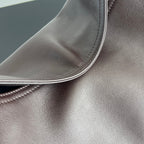 LARGE HOP 46 IN CHOCOLATE LAMBSKIN