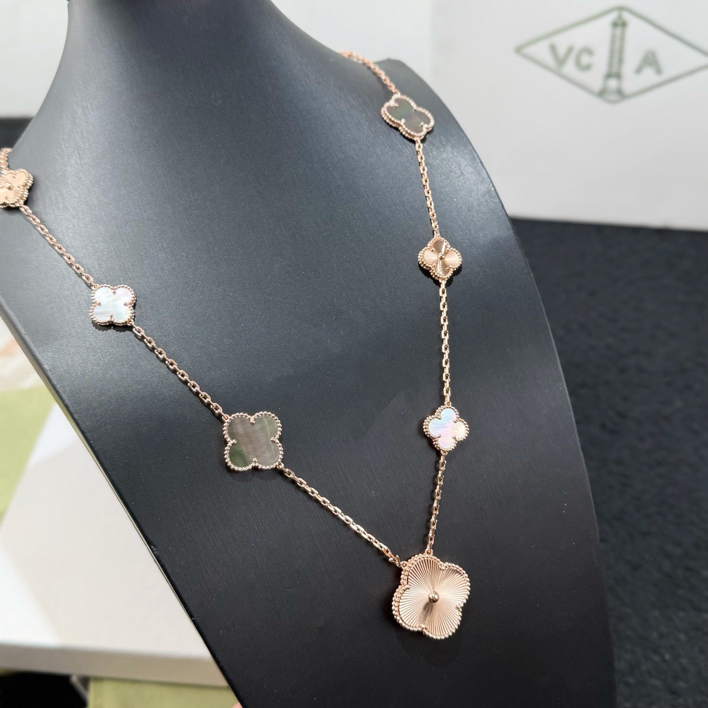 ¡®Jewelicorn¡¯NEW  Convertible long necklace with 15 four-leaf clover charms