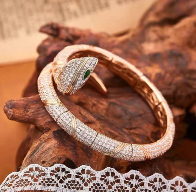 [⭐JeweliWhal]HAUTE COUTURE GOLD SERPENTI BRACELET