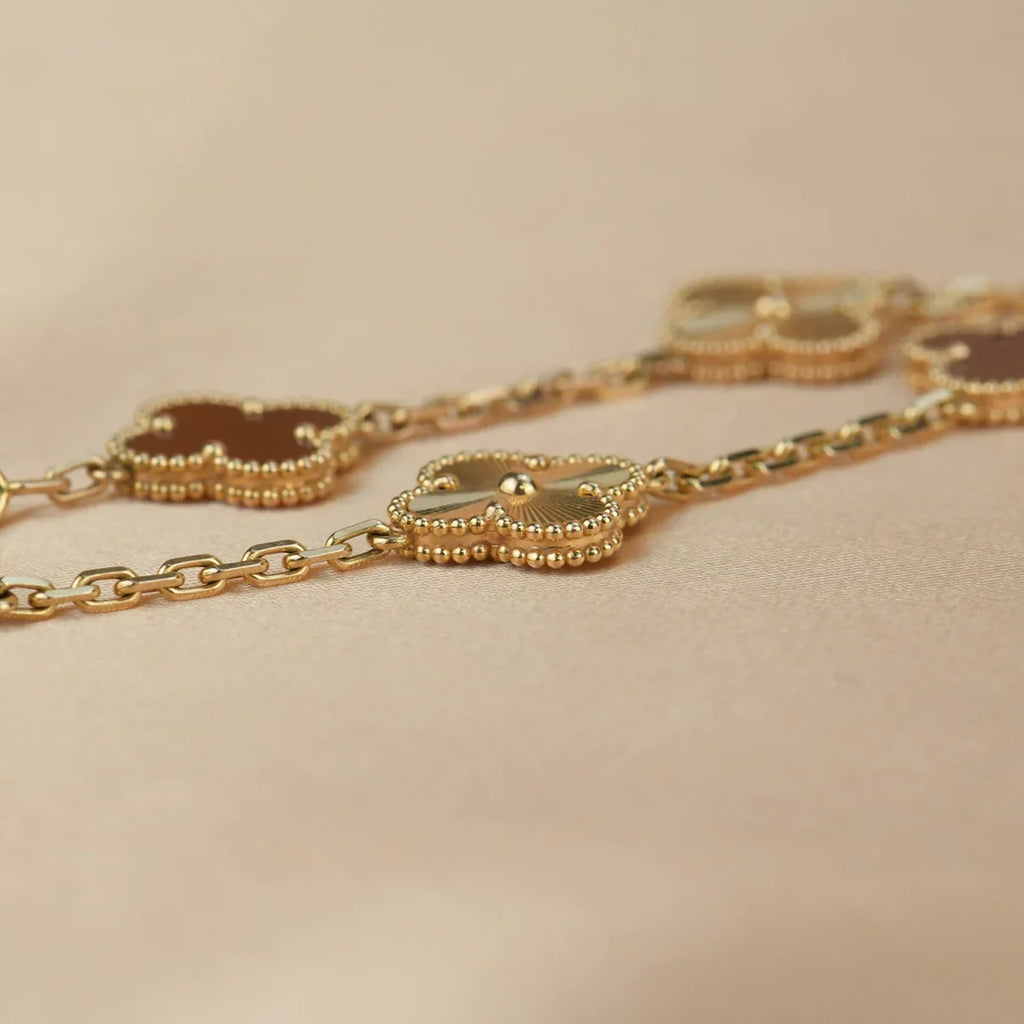 [⭐JeweliWhal] CLOVER 5 MOTIF RED CORNELIAN BRACELET COLLECTION