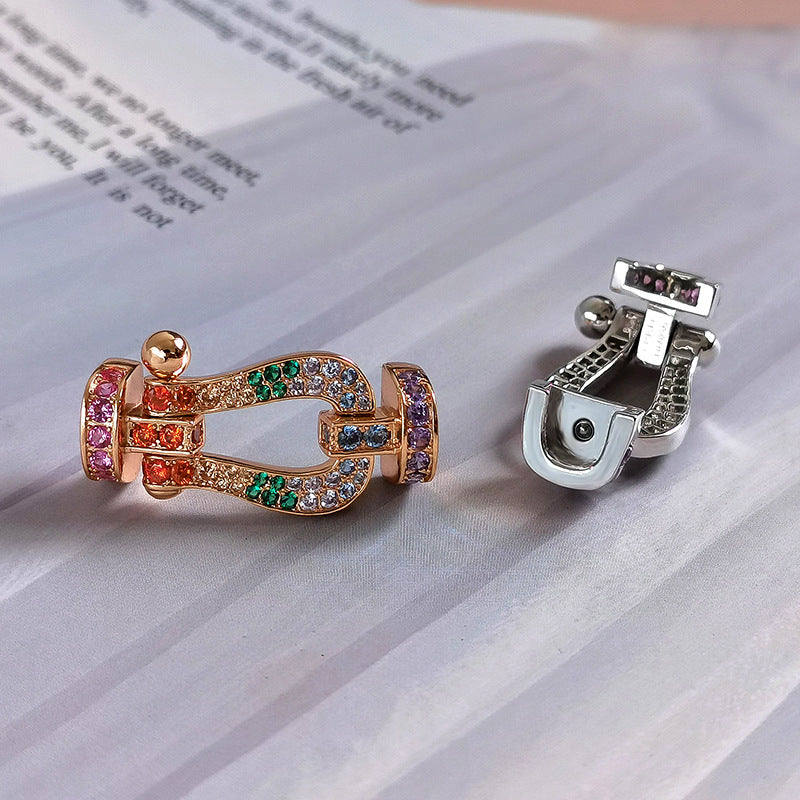 Jewelicorn FORCE Großes Hufeisen-Armband mit farbigen Diamanten in Roségold