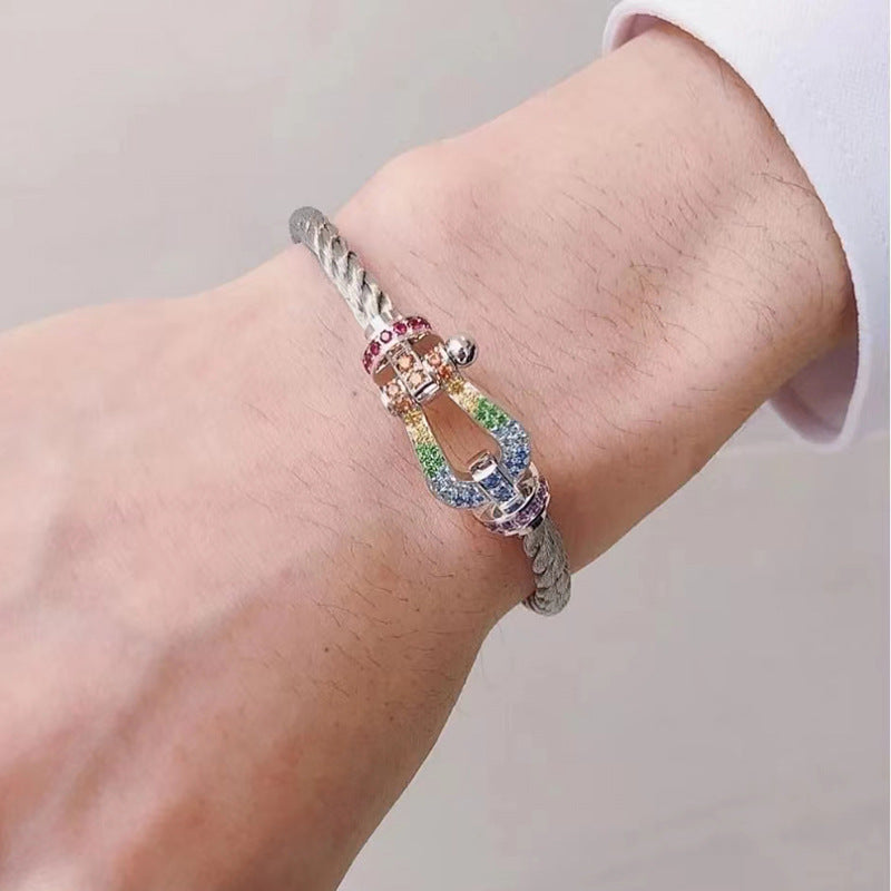 Jewelicorn FORCE Großes Hufeisen-Armband mit farbigen Diamanten in Roségold