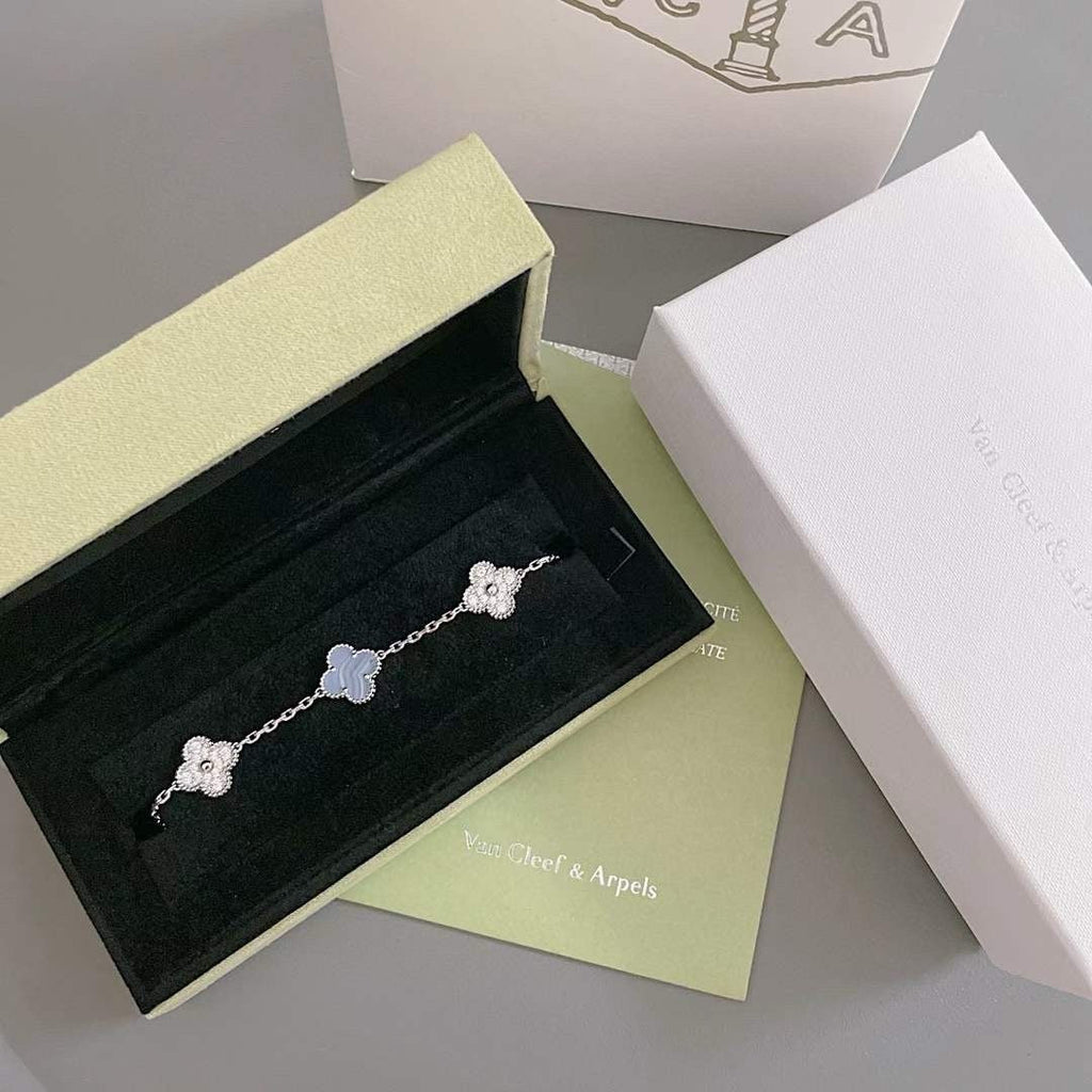 ®Jewelicorn®クローバー 5モチーフ ダイヤモンド パープル カルセドニー ブレスレット シルバー