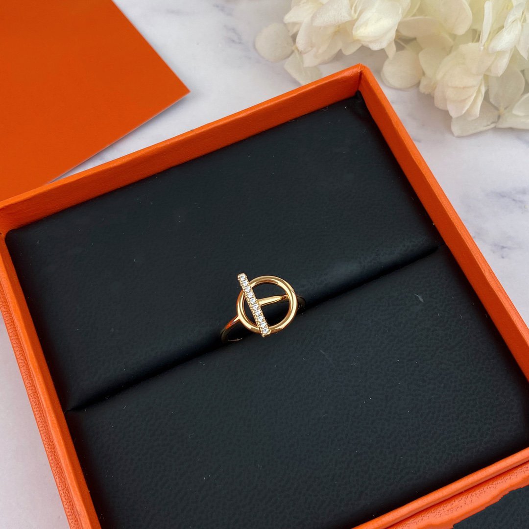 ®ジュエリコーン®エシャッペリングダイヤモンド