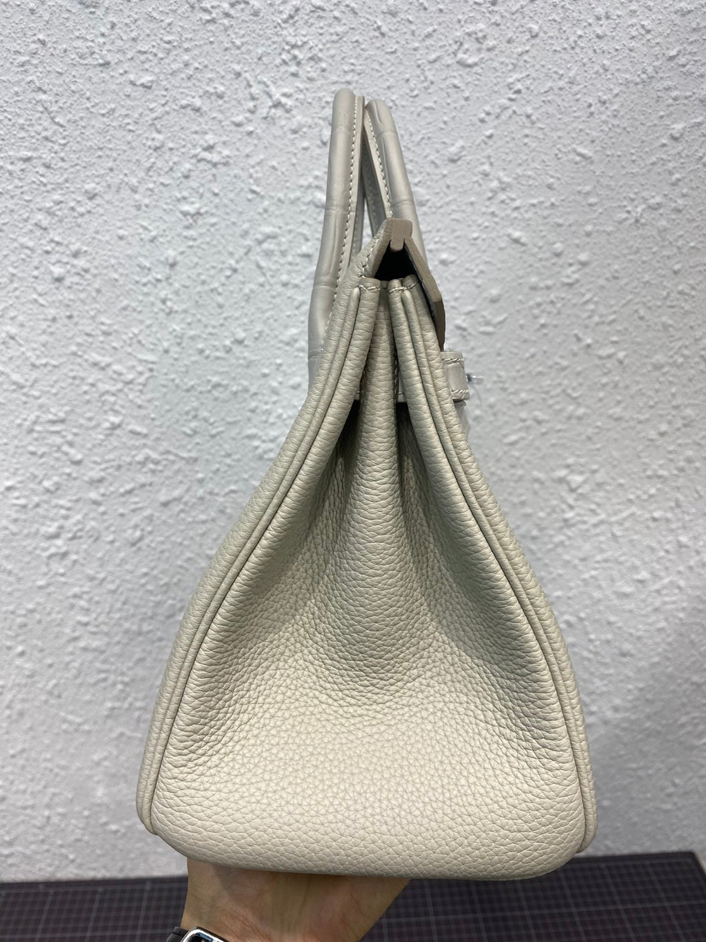 HM Birkin 25 cm Gris Perle Krokodil- und Togo-Leder Silberbeschläge
