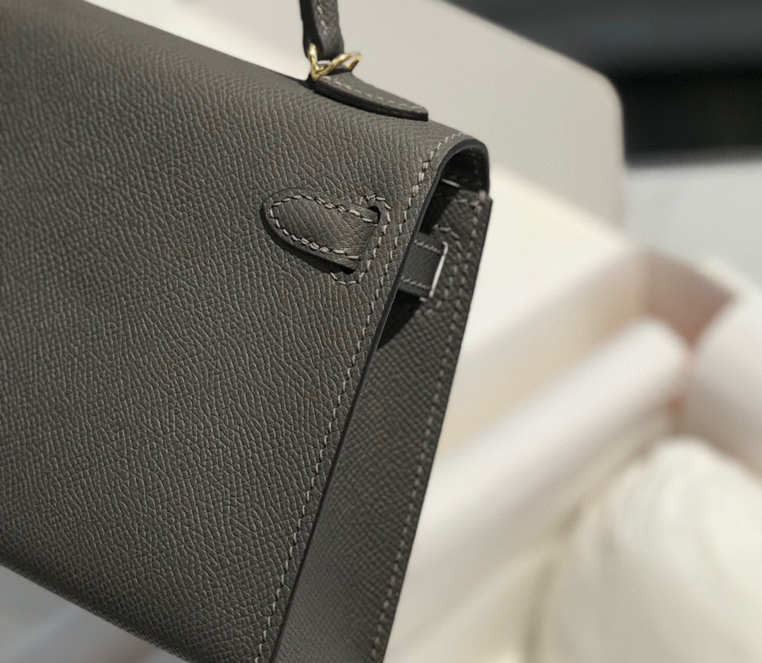 HM KELLY MINI 20 DUNKELGRAU EPSOM GOLDENE BESCHLÄGE