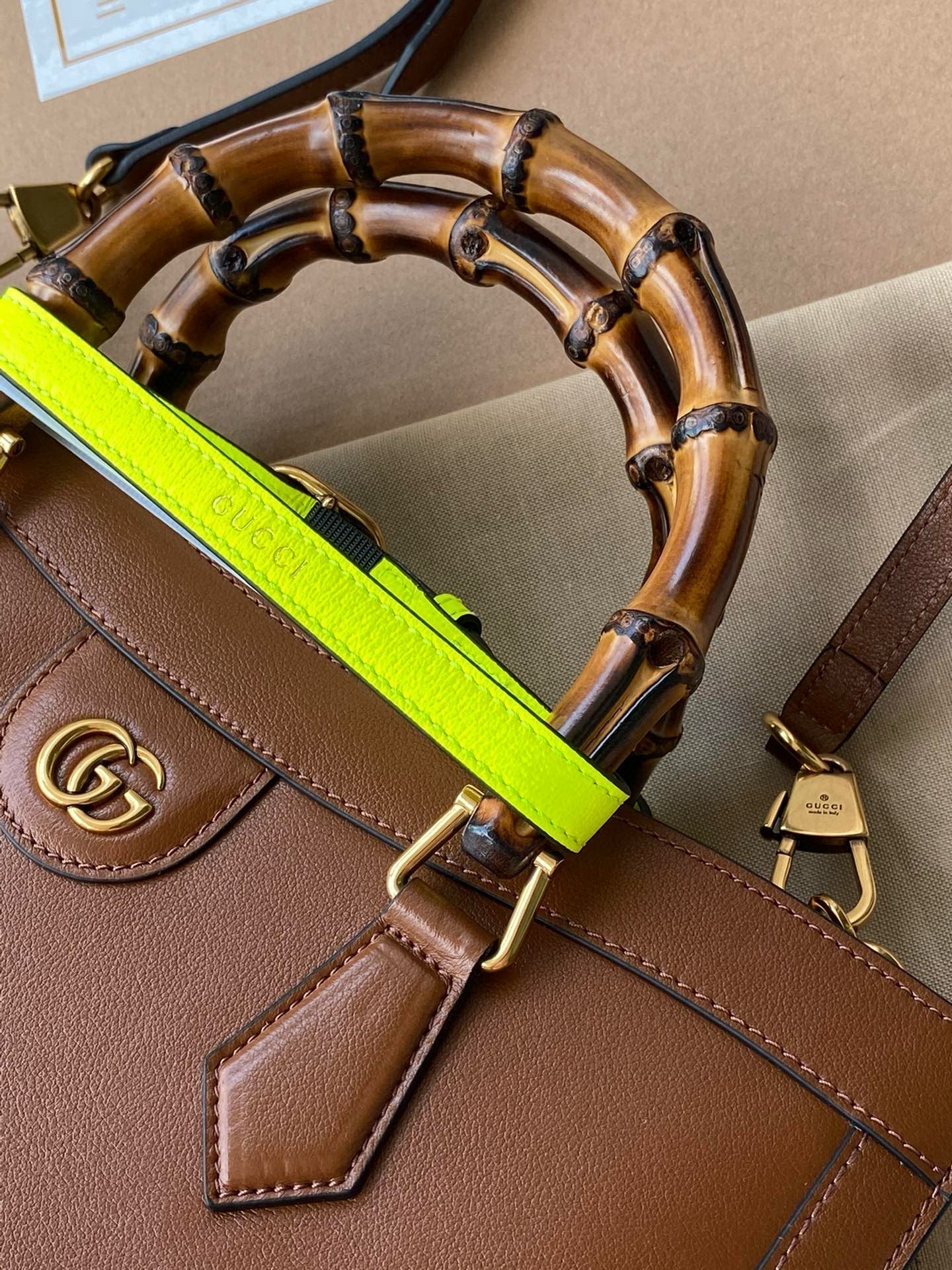 MEDIUM DIANA TOTE BAG 35 IN BROWN LACQUER CALFSKIN BAMBOO HANDLE