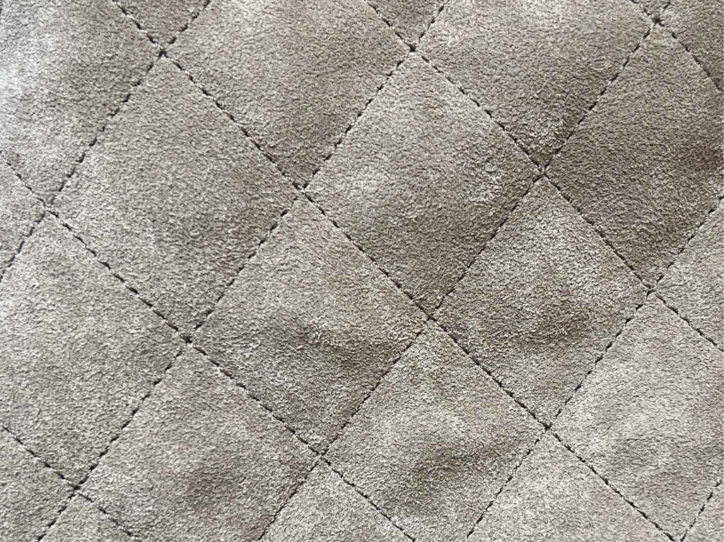 CC 25 HANDBAG IN GREY 30 SUEDE GOLD HARDWARE