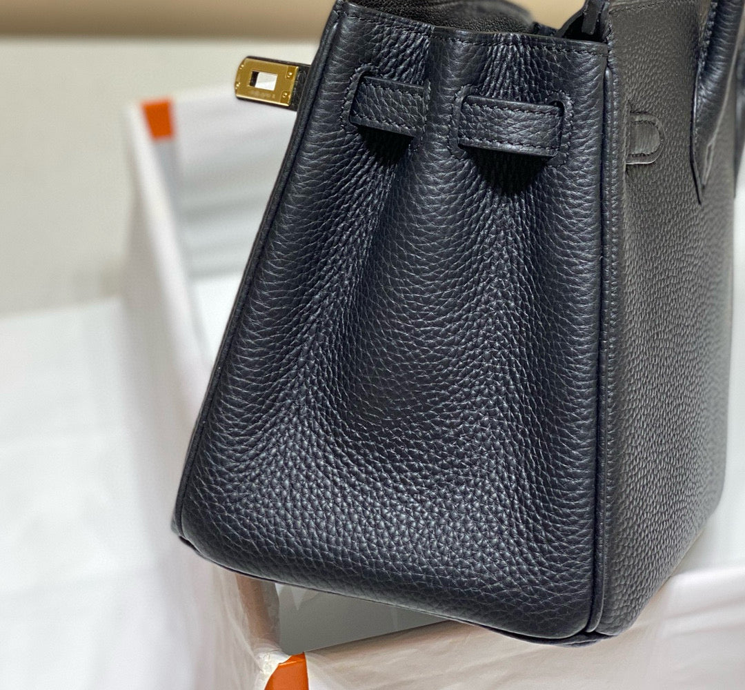 HM BIRKIN 30CM IN BLACK TOGO LEATHER GOLD HARDWARE