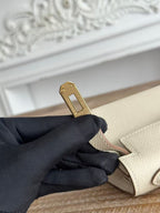 HM KELLY MINI 19 WHITE CALFSKIN GOLD HARDWARE