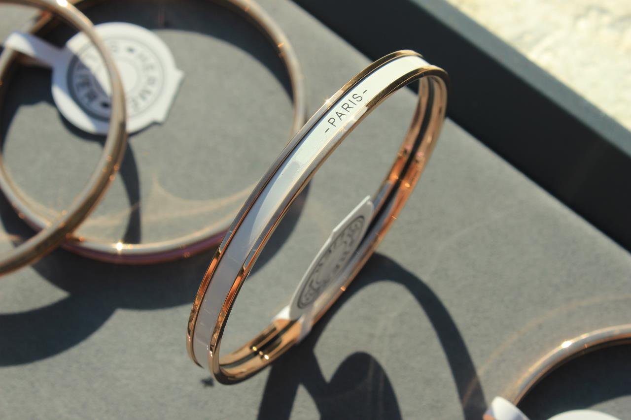 ®ジュエリコーン® HM ユニ バングルバッグ