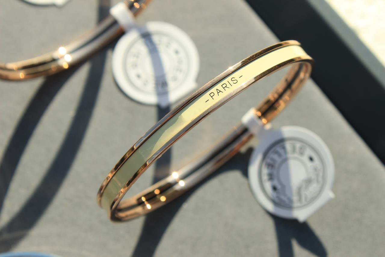 ®ジュエリコーン® HM ユニ バングルバッグ