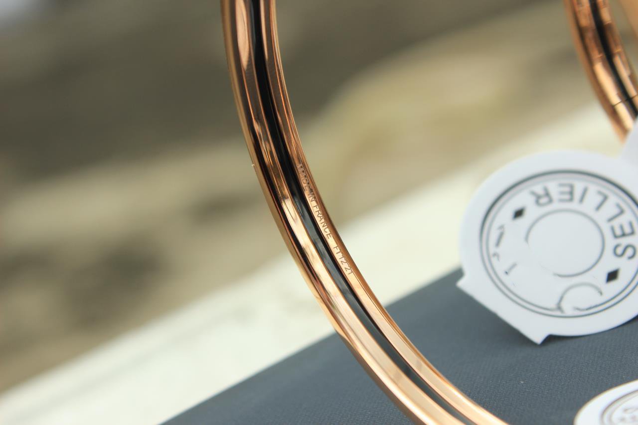 ®ジュエリコーン® HM ユニ バングルバッグ