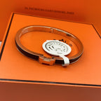 ®Jewelicorn® クラシック HM クリック ブラック 8mm エナメル ブレスレット