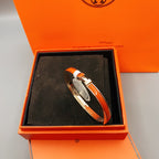 ®Jewelicorn®クラシック HM クリック レッド 8mm エナメルブレスレット