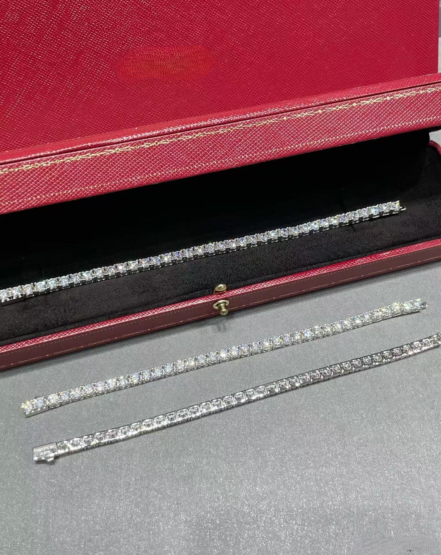 [⭐JeweliWhal]TENNIS BRACELET WITH FULL DIAMOND SETTING