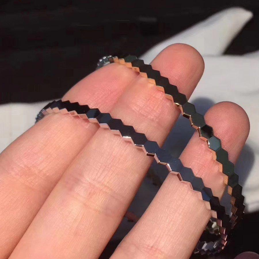 ®ジュエリコーン®ビーラブシルバーブレスレット