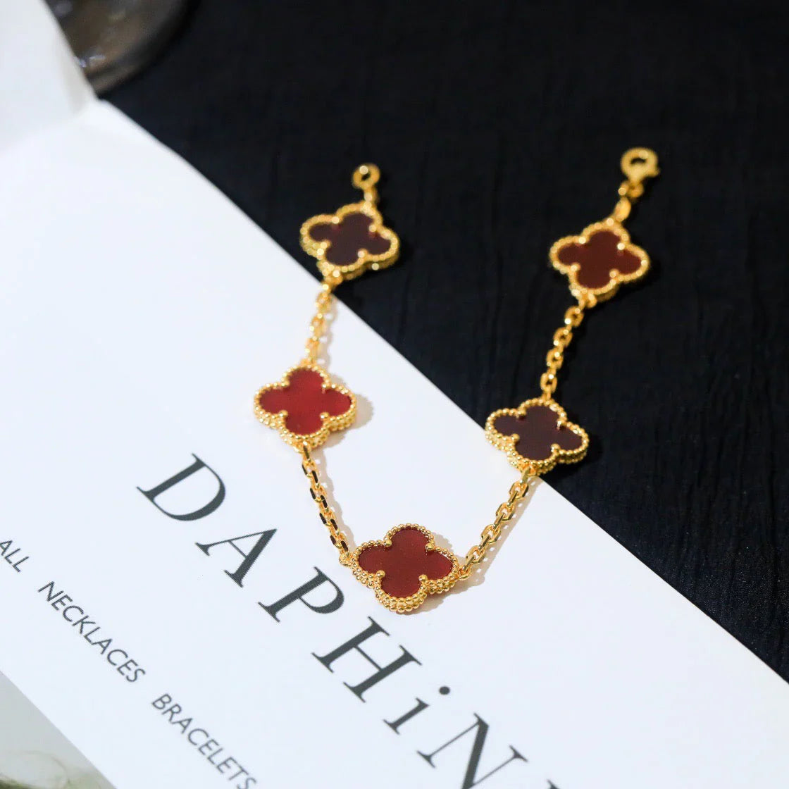 [⭐JeweliWhal] CLOVER 5 MOTIF RED CORNELIAN BRACELET COLLECTION