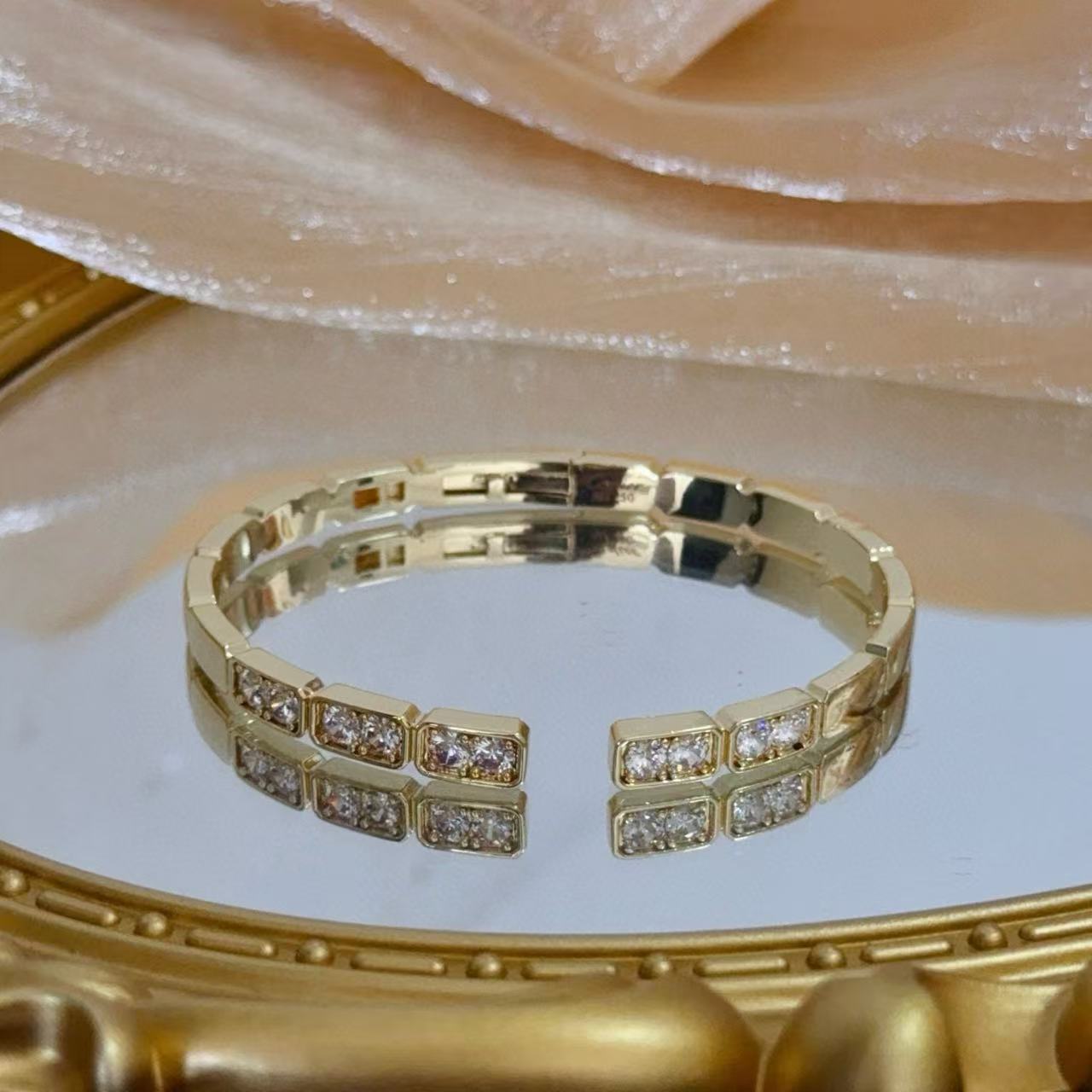 [⭐JeweliWhal]LOVE DIAMOND OPEN  BRACELET