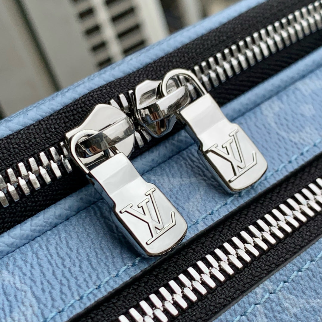 ALPHA MESSENGER 24 IN BLUE MONOGRAM COATED CANVAS AND CALFSKIN