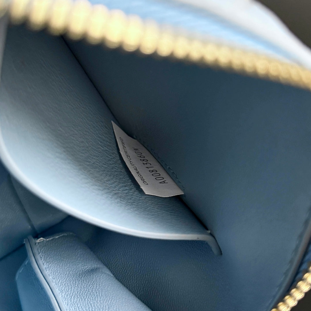 Konzerttasche 18,5 Zoll in hellblauem Lammleder