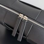 ボッテガ・ヴェネタ 25S アルコバッグ 28インチ ブラックカーフスキン シルバー金具