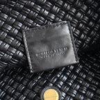 BOTTEGA VENETA 25S TOSCA BAG 19 IN BLACK CALFSKIN GOLD HARDWARE