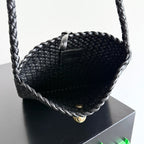 BOTTEGA VENETA 25S TOSCA BAG 19 IN BLACK CALFSKIN GOLD HARDWARE