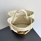 BOTTEGA VENETA 25S KLEIN ANDIAMO 25 AUS ELFENBEINfarbenem KALBSLEDER UND BAST