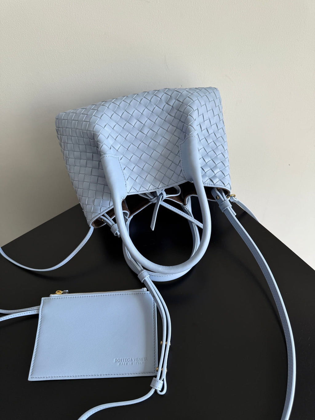 BOTTEGA VENETA 25S SMALL PINACOTECA REVERSIBLE BAG 24 IN LIGHT BLUE CALFSKIN