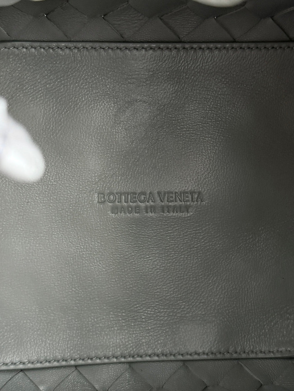 BOTTEGA VENETA 25S SMALL PARACHUTE 21 IN LIGHT GRAY CALFSKIN GOLD HARDWARE
