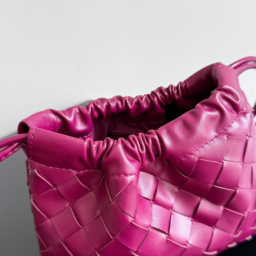 BOTTEGA VENETA 25S SMALL DUSTBAG 21 IN DARK PINK LAMBSKIN